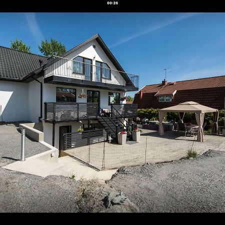 Lagenhet I Villa Pa Fornudden Tyreso Экстерьер фото
