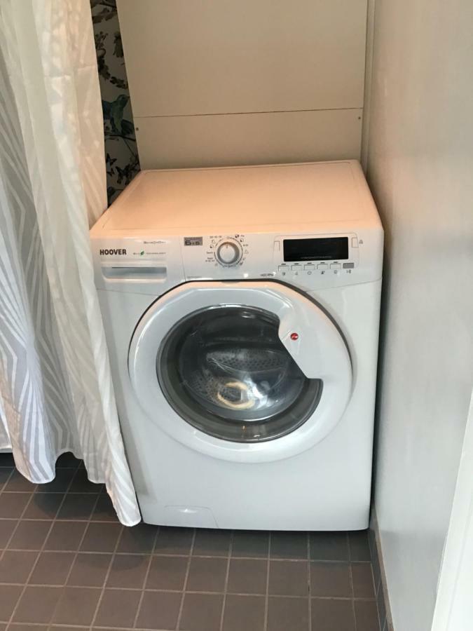 Lagenhet I Villa Pa Fornudden Tyreso Экстерьер фото